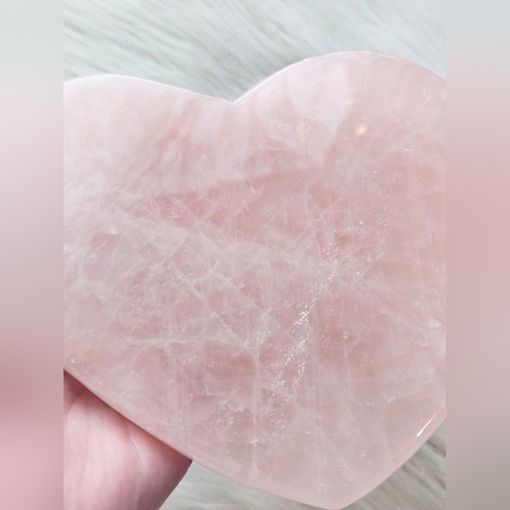 XL Rose Quartz Heart - Picture 4 of 4